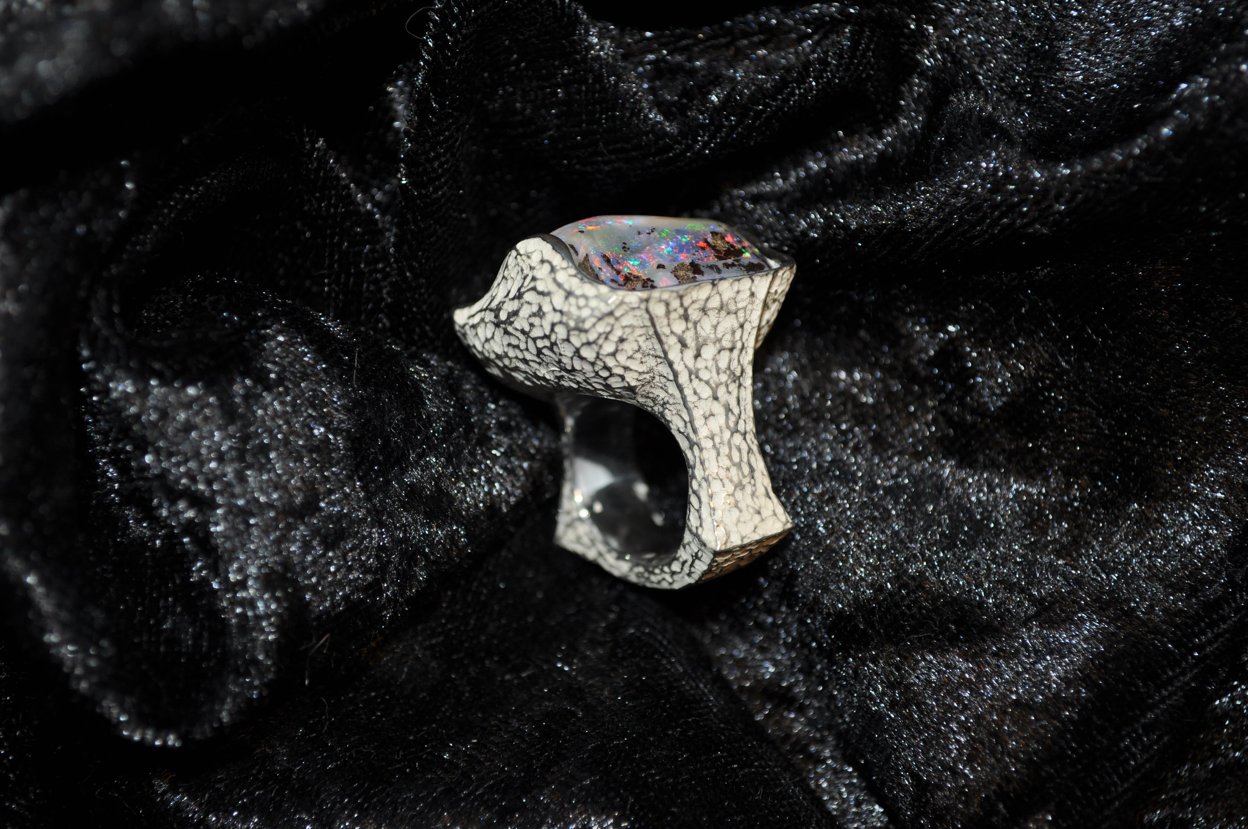 Silberring mit Boulder-Opal ( Bild 9 )