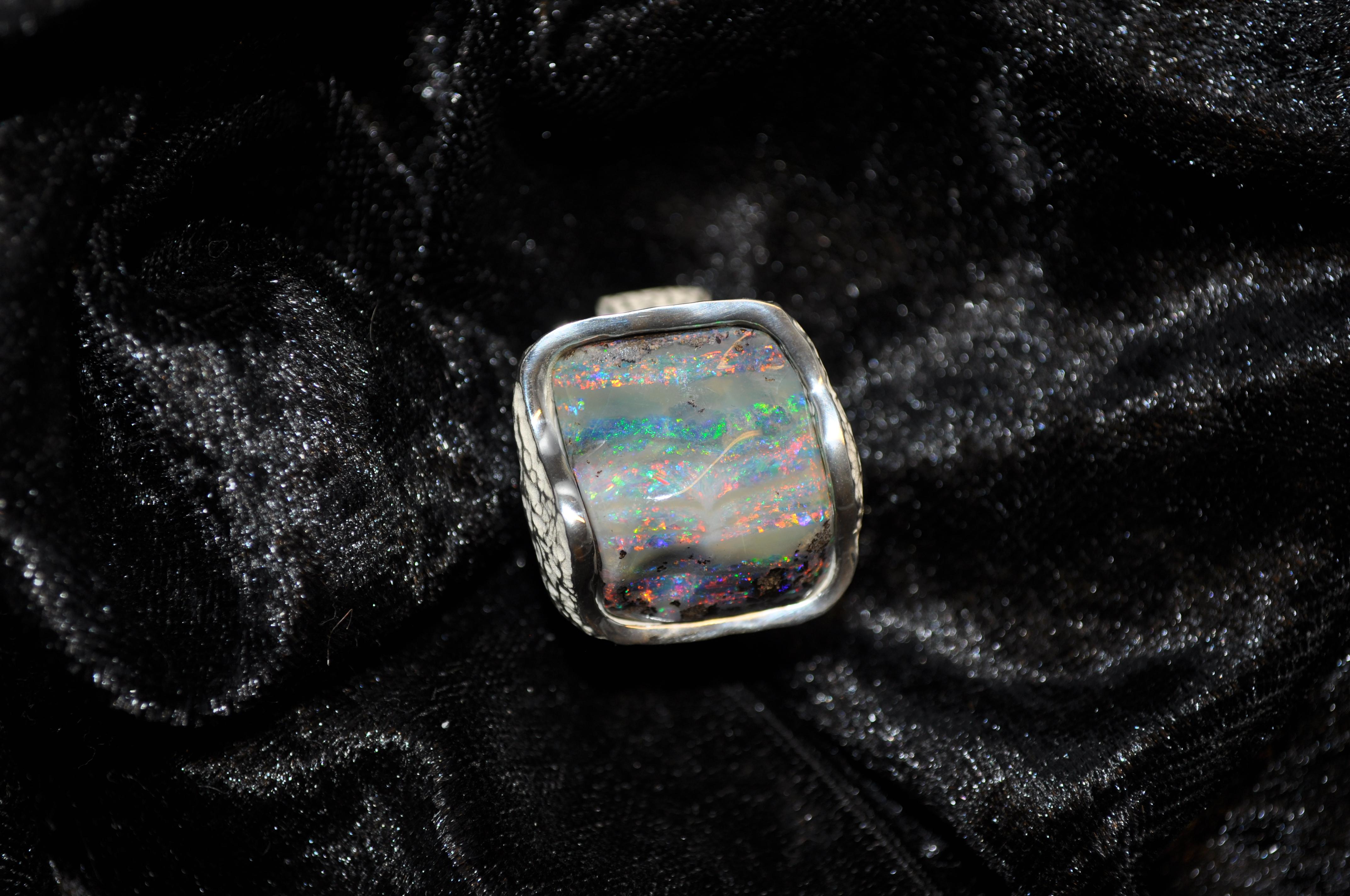 Silberring mit Boulder-Opal ( Bild 6 )