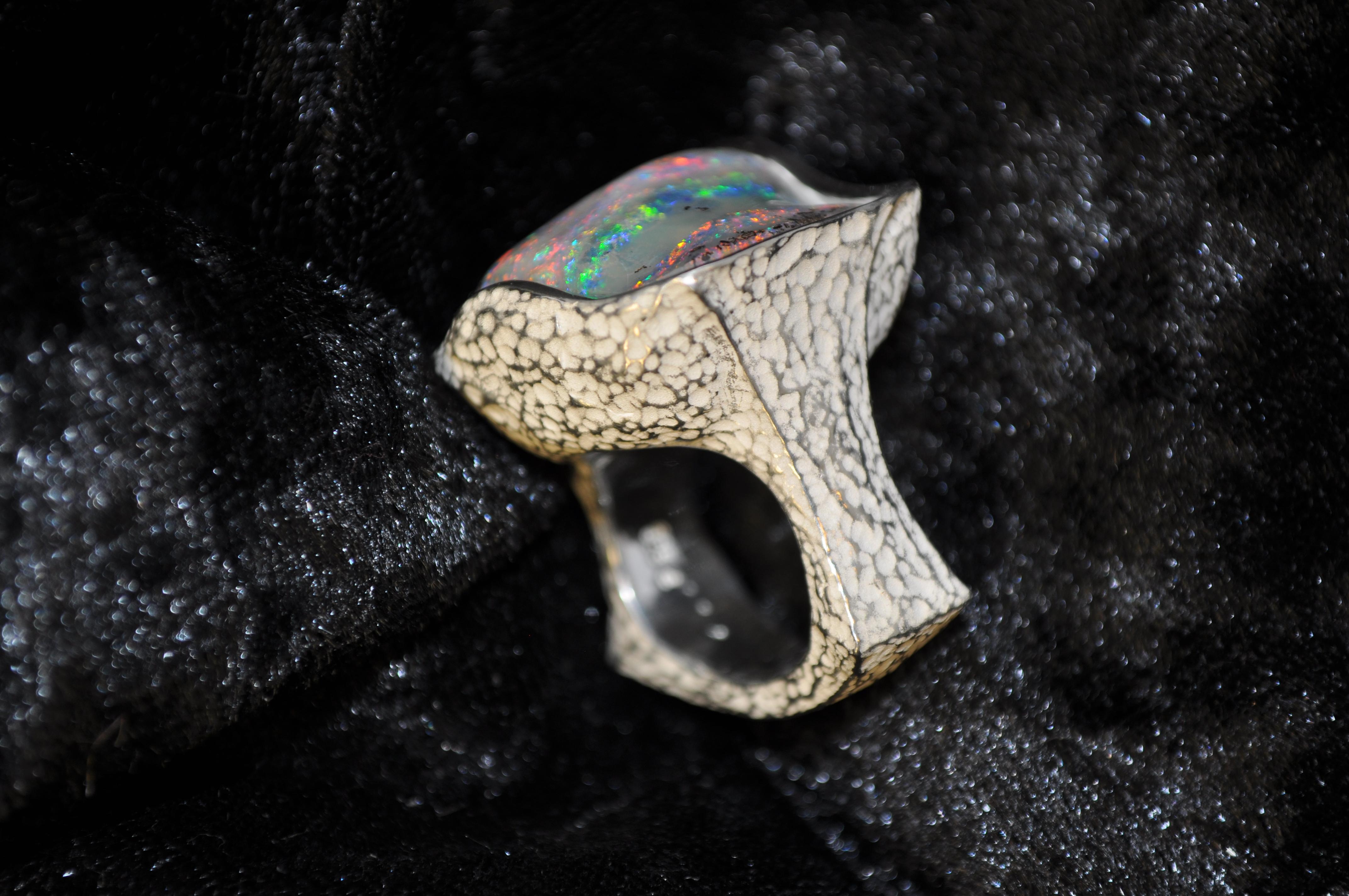 Silberring mit Boulder-Opal (Bild 2)